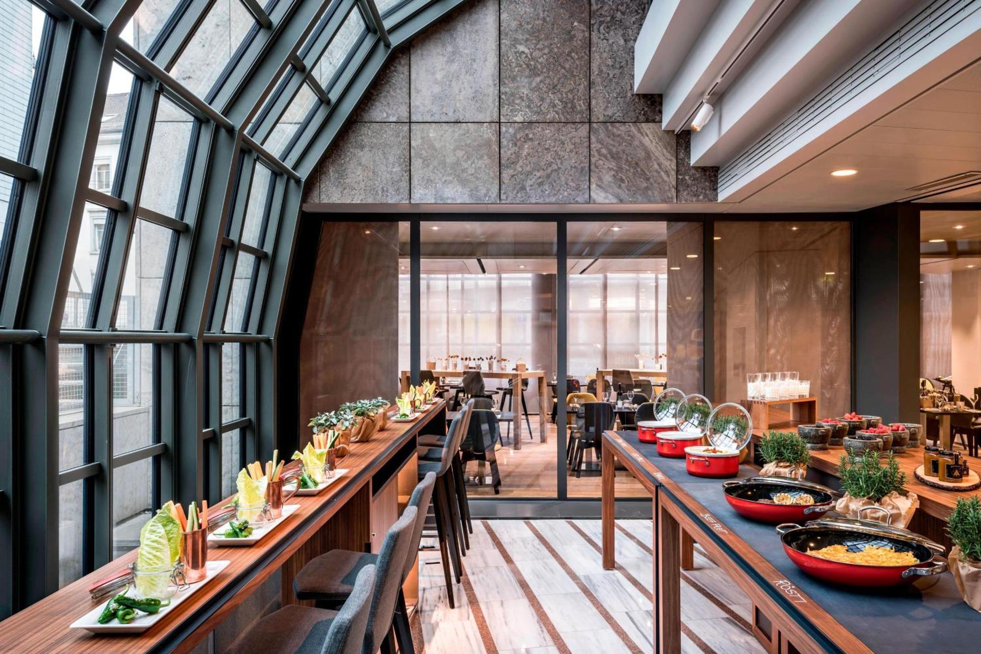 Zurich Marriott Hotel Экстерьер фото The restaurant