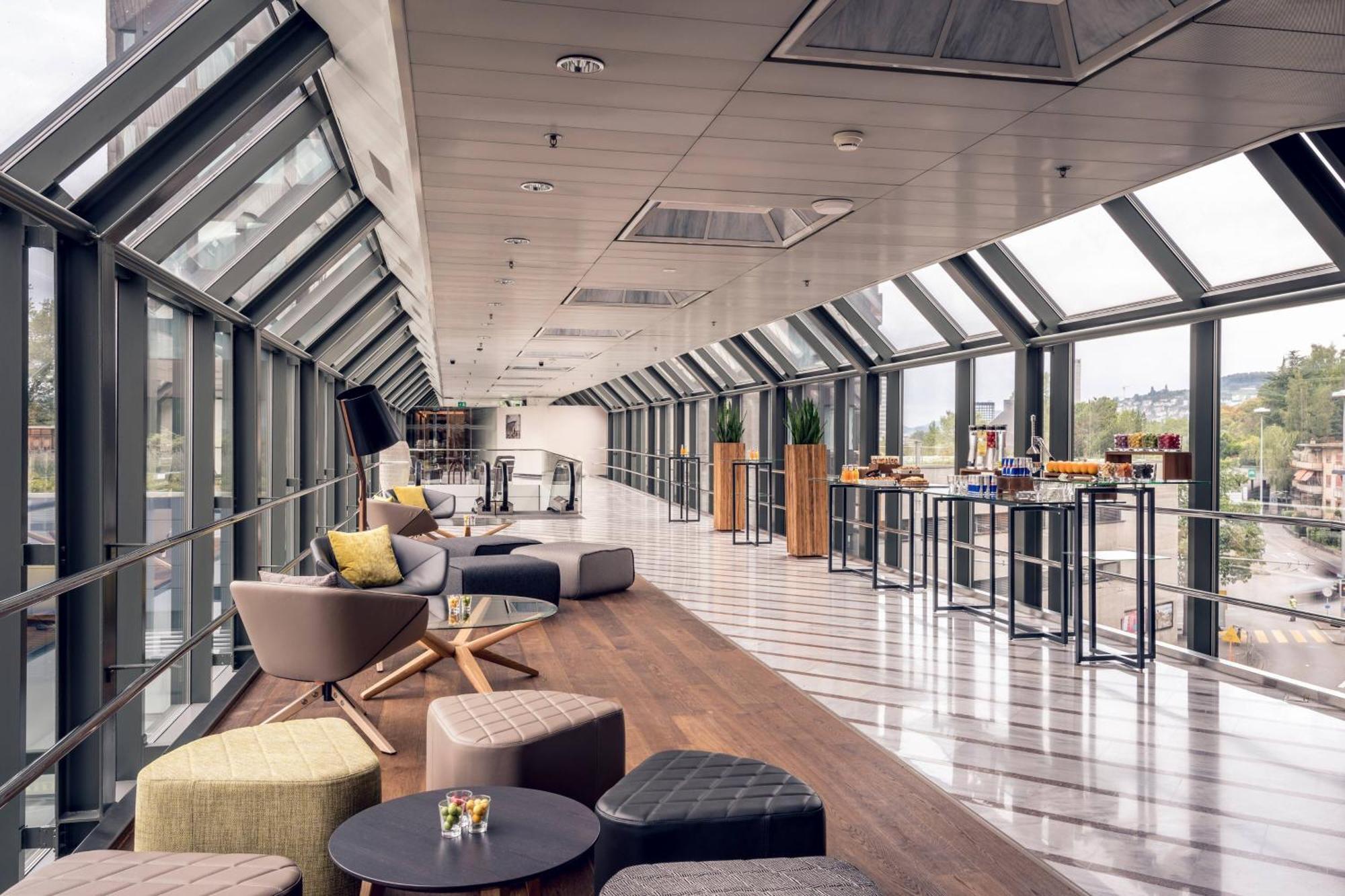 Zurich Marriott Hotel Экстерьер фото The Skyline